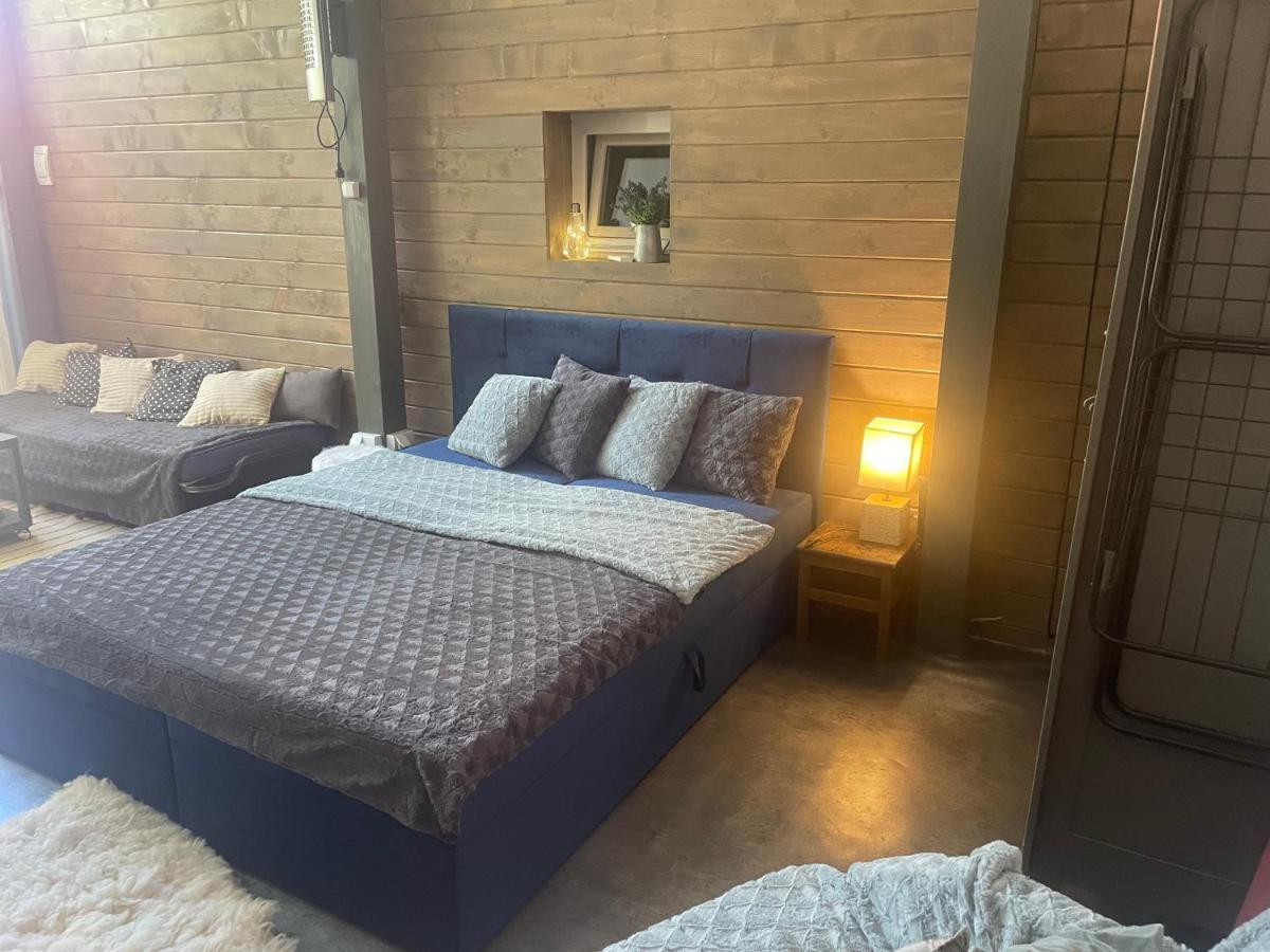 Monpe Apartmanik S Atmosferou Komárno Exterior foto
