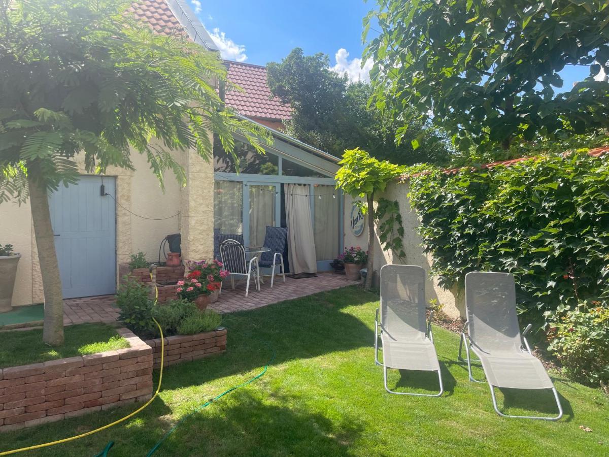 Monpe Apartmanik S Atmosferou Komárno Exterior foto
