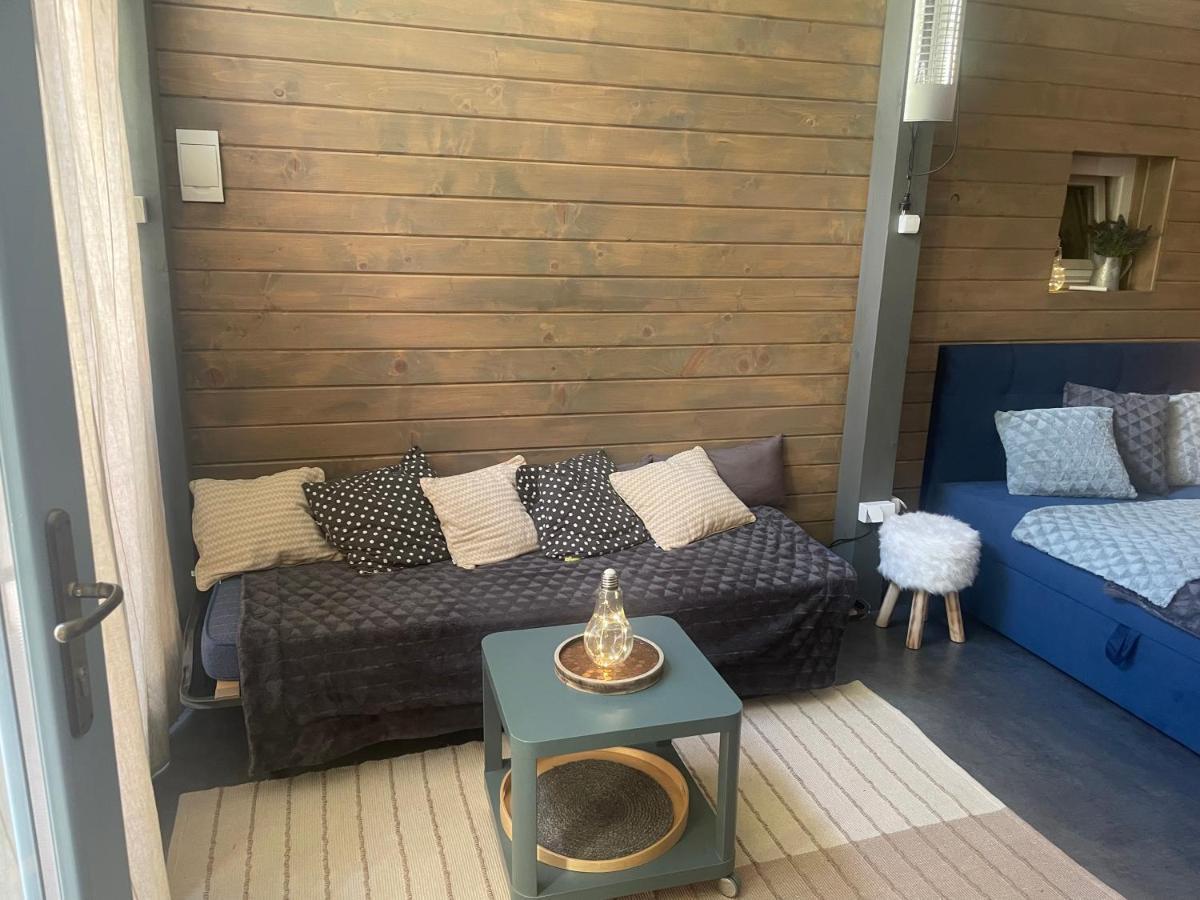 Monpe Apartmanik S Atmosferou Komárno Exterior foto