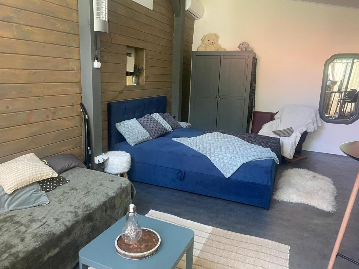 Monpe Apartmanik S Atmosferou Komárno Exterior foto